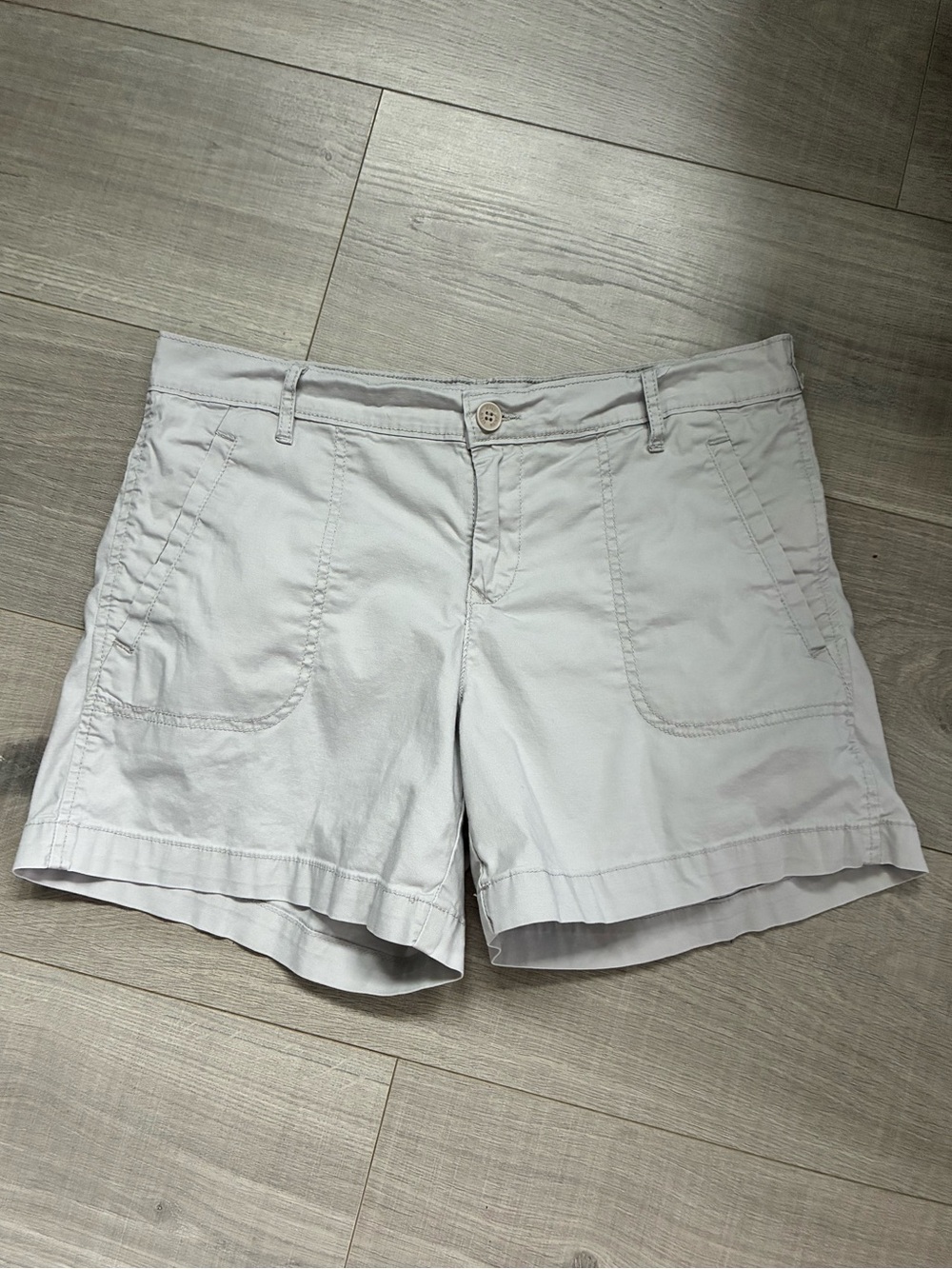 Calvin Klein Jeans Light Gray Women's Cotton Bermuda Shorts